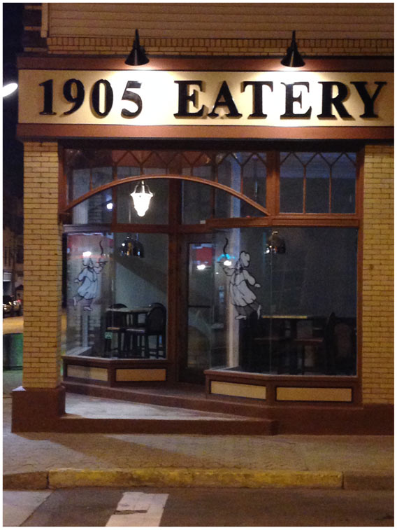 1905 eatery outside